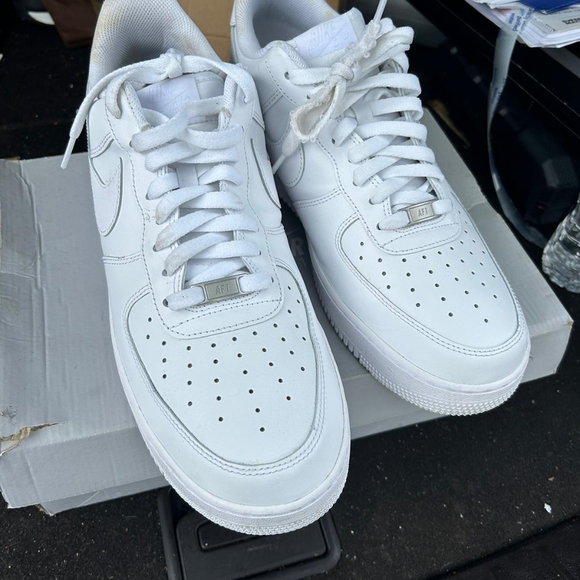 Nike Air force ones - Picture 2 of 4